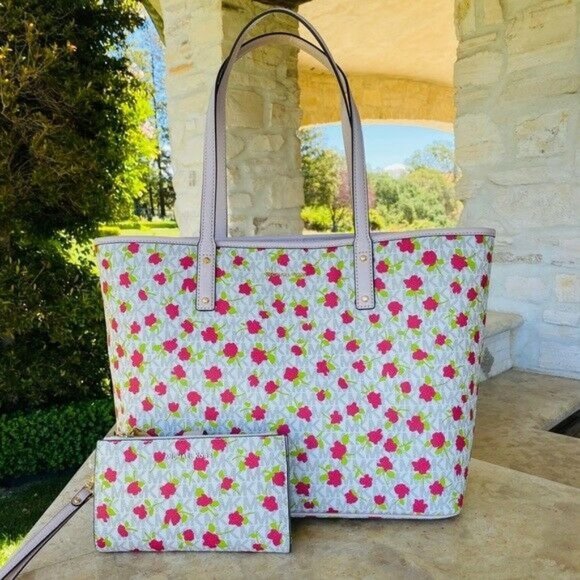 AUTHENTIC MICHAEL KORS SIGNATURE FLORAL CARRYA NWT - Picture 1 of 12